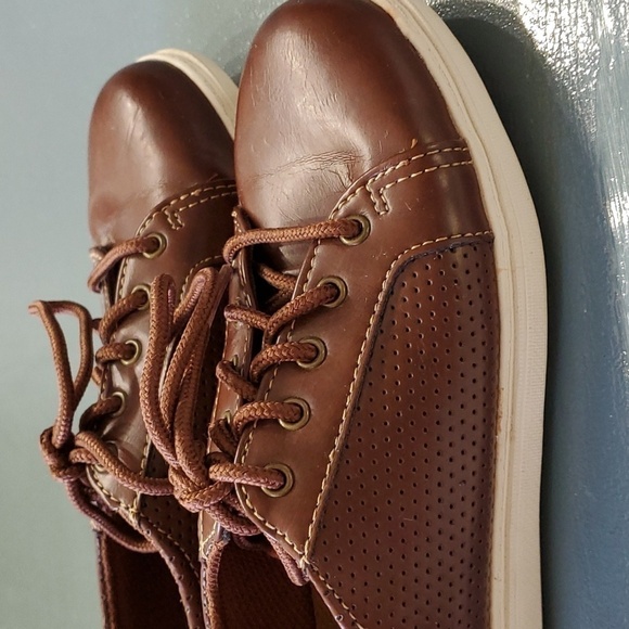 American Eagle kids brown leather tie shoes. Size 1.5. Excellent conditi… - Picture 6 of 11